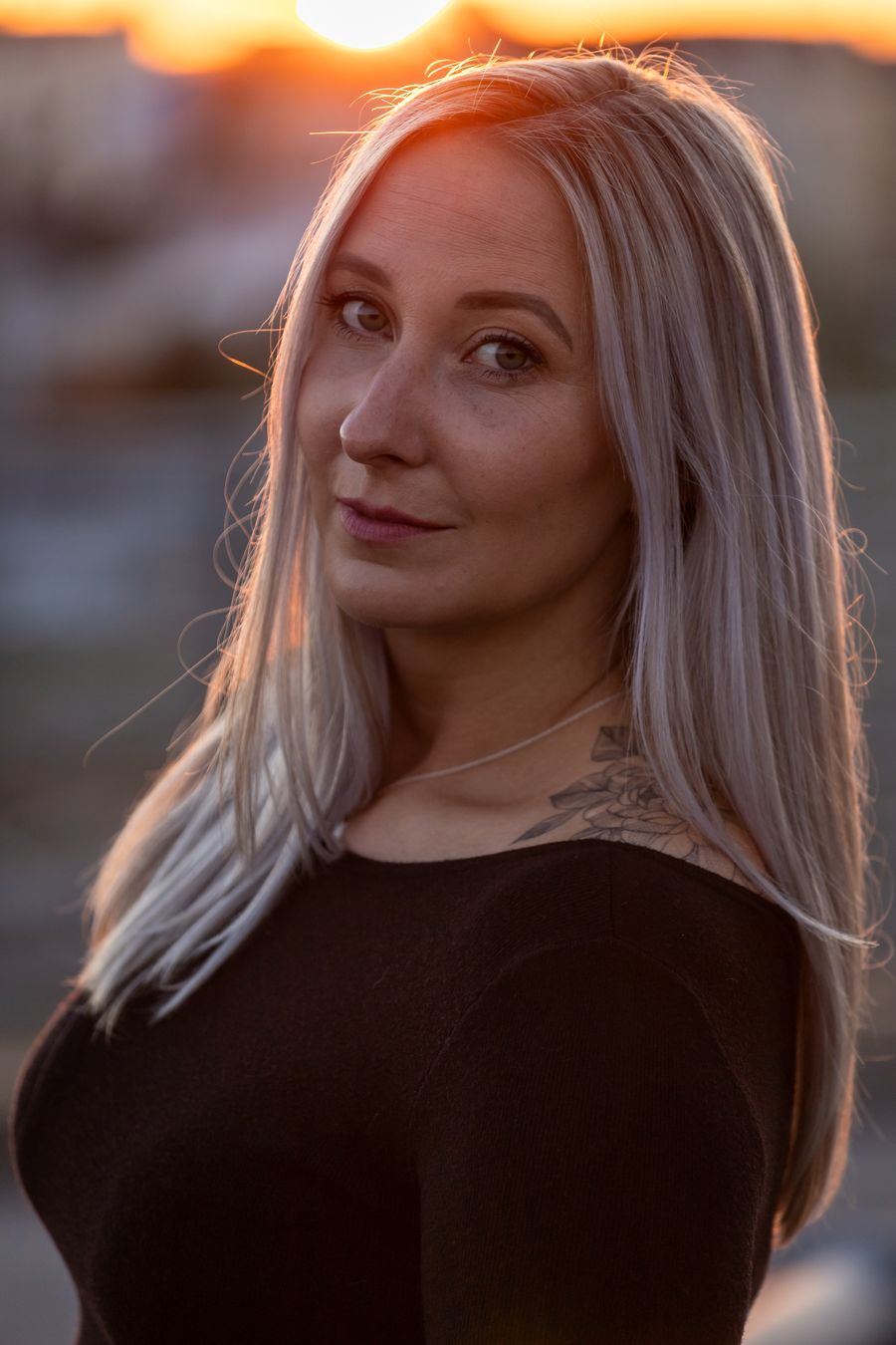 Portrait · Golden Hour · WHV